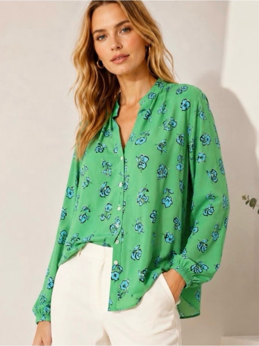 Cabi go to Green Floral Button-Up Women's Blouse